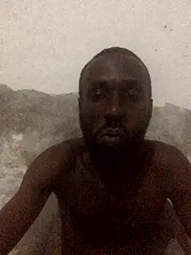 Snapshot of onewinnertee chatting on January 19, 12:47 am onewinnertee online show from January 19, 12:47 am