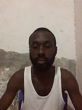 Snapshot of onewinnertee chatting on February 7, 1:31 am onewinnertee online show from February 7, 1:31 am