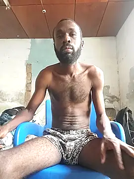 Snapshot of onewinnertee chatting on February 12, 11:49 am onewinnertee online show from February 12, 11:49 am