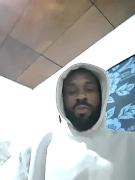 Snapshot of onewinnertee chatting on February 14, 1:41 pm onewinnertee online show from February 14, 1:41 pm