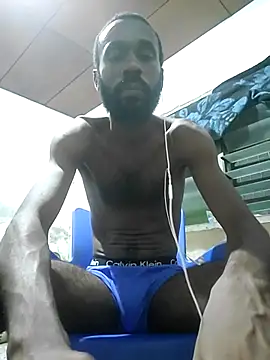 Snapshot of onewinnertee chatting on February 20, 9:48 pm onewinnertee online show from February 20, 9:48 pm