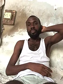 Snapshot of onewinnertee chatting on March 11, 1:39 pm onewinnertee online show from March 11, 1:39 pm