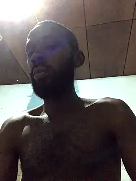 Snapshot of onewinnertee chatting on March 15, 2:06 am onewinnertee online show from March 15, 2:06 am