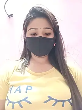 Snapshot of Simran-001 chatting on June 22, 12:24 pm Simran-001 online show from June 22, 12:24 pm