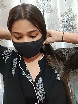Snapshot of Simran-001 chatting on June 28, 12:11 pm Simran-001 online show from June 28, 12:11 pm