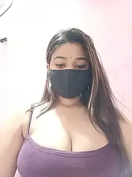Snapshot of Simran-001 chatting on July 1, 1:02 pm Simran-001 online show from July 1, 1:02 pm