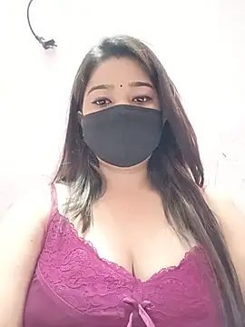Snapshot of Simran-001 chatting on July 10, 12:19 pm Simran-001 online show from July 10, 12:19 pm