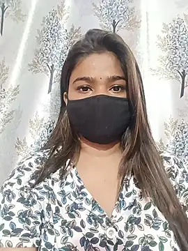 Snapshot of Simran-001 chatting on July 22, 1:47 pm Simran-001 online show from July 22, 1:47 pm