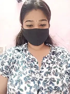 Snapshot of Simran-001 chatting on July 30, 12:04 pm Simran-001 online show from July 30, 12:04 pm