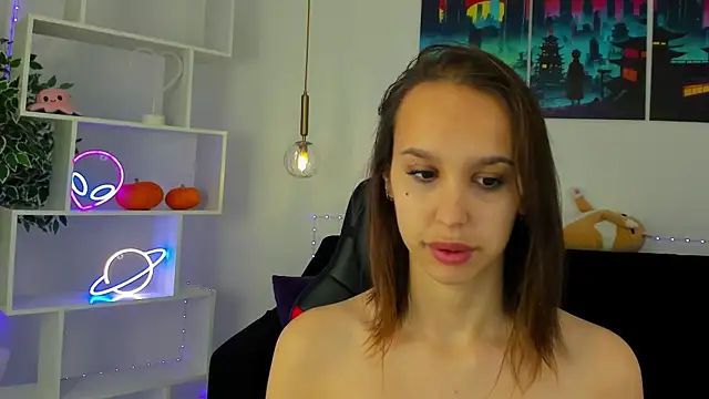 Snapshot of SandraTucker chatting on October 25, 3:03 am SandraTucker online show from October 25, 3:03 am