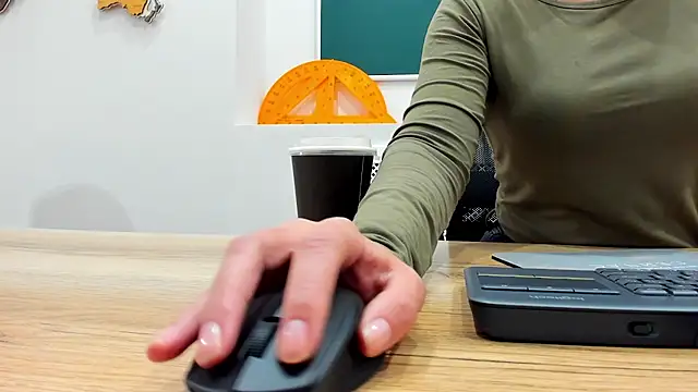 Snapshot of SandraTucker chatting on November 26, 10:05 am SandraTucker online show from November 26, 10:05 am