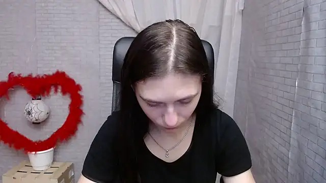 Snapshot of AmandaJi_ chatting on February 13, 7:13 am AmandaJi online show from February 13, 7:13 am