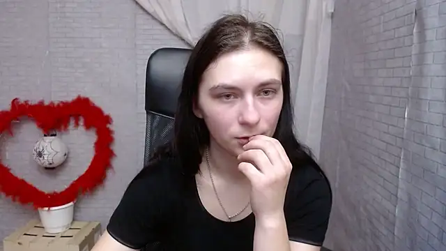 Snapshot of AmandaJi_ chatting on February 13, 10:23 am AmandaJi online show from February 13, 10:23 am