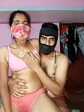 USHA BHABHI online show from March 25, 11:00 pm