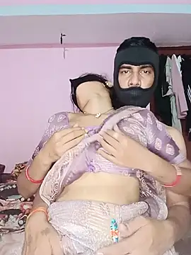 Snapshot of USHA_BHABHI chatting on June 21, 11:07 pm USHA BHABHI online show from June 21, 11:07 pm