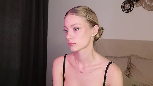 GabriellaOlsen online show from May 3, 4:35 pm