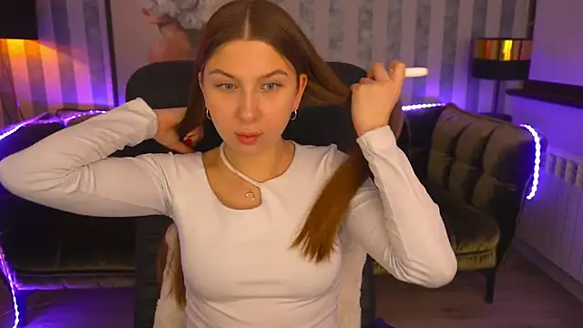 Snapshot of AureliaBliss_ chatting on February 5, 7:20 pm AureliaBliss online show from February 5, 7:20 pm