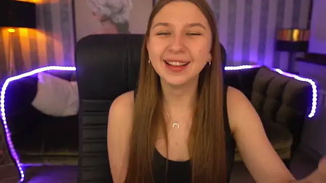 Snapshot of AureliaBliss_ chatting on February 8, 8:53 pm AureliaBliss online show from February 8, 8:53 pm