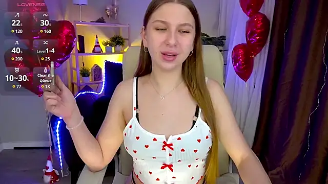 Snapshot of AureliaBliss_ chatting on February 18, 9:20 pm AureliaBliss online show from February 18, 9:20 pm