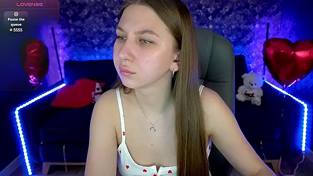 Snapshot of AureliaBliss_ chatting on February 20, 1:30 pm AureliaBliss online show from February 20, 1:30 pm