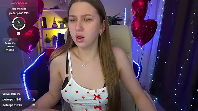 Snapshot of AureliaBliss_ chatting on February 22, 10:42 pm AureliaBliss online show from February 22, 10:42 pm