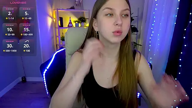 Snapshot of AureliaBliss_ chatting on February 25, 4:31 pm AureliaBliss online show from February 25, 4:31 pm