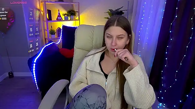 Snapshot of AureliaBliss_ chatting on February 26, 3:53 am AureliaBliss online show from February 26, 3:53 am