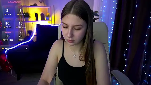 Snapshot of AureliaBliss_ chatting on March 20, 7:25 pm AureliaBliss online show from March 20, 7:25 pm