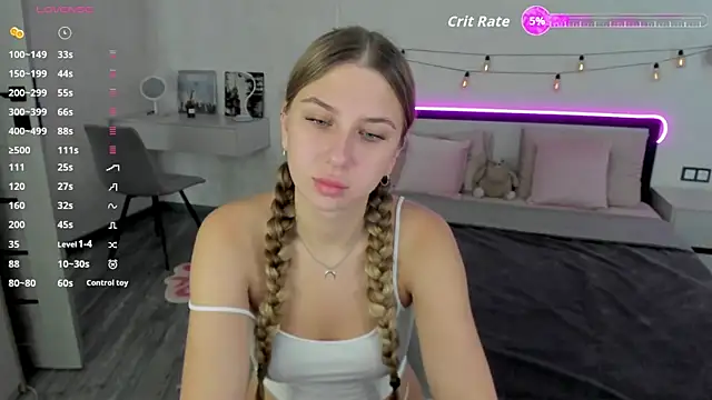 Snapshot of AureliaBliss_ chatting on July 17, 5:14 am AureliaBliss online show from July 17, 5:14 am