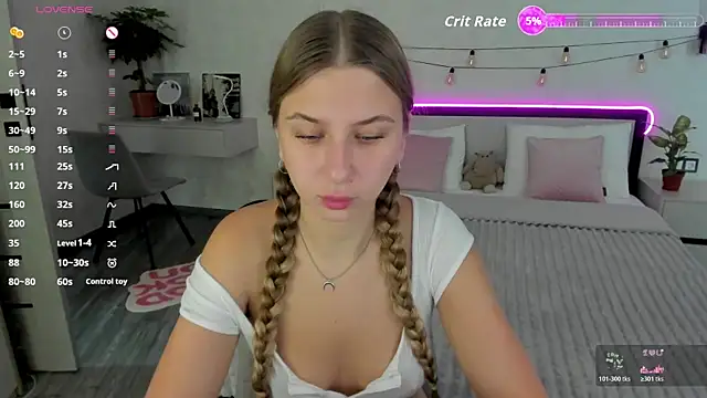 Snapshot of AureliaBliss_ chatting on July 24, 5:49 am AureliaBliss online show from July 24, 5:49 am