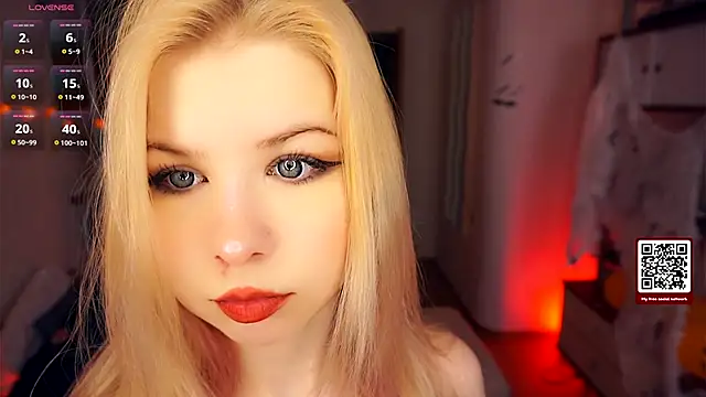 LynetHakes online show from November 6, 4:35 am