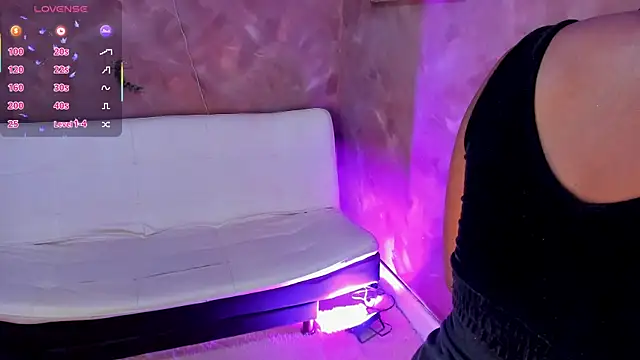 Snapshot of Stela__Gs chatting on December 21, 3:30 pm Stela Gs online show from December 21, 3:30 pm