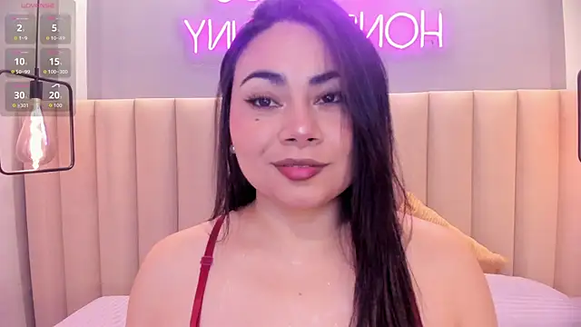Naomymonroe  online show from June 7, 11:47 am