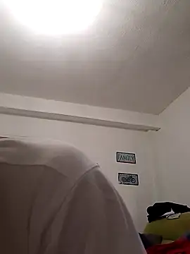 Snapshot of wapo100x100 chatting on February 3, 3:27 pm wapo100x100 online show from February 3, 3:27 pm