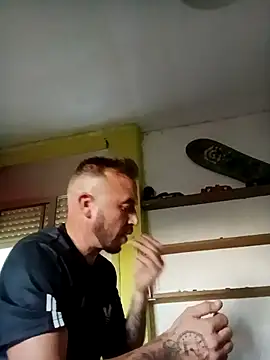 Snapshot of wapo100x100 chatting on October 4, 4:49 pm wapo100x100 online show from October 4, 4:49 pm