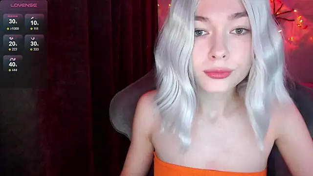 Ohmy Nora  online show from November 9, 7:23 pm