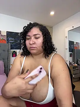 KarlaWild online show from October 27, 4:22 pm