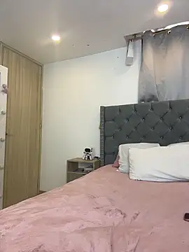 KarlaWild online show from June 5, 5:51 pm