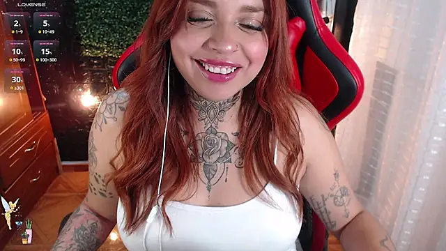 Snapshot of natyk_m chatting on November 15, 4:32 am natyk m online show from November 15, 4:32 am