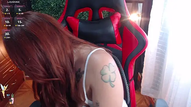 Snapshot of natyk_m chatting on November 15, 4:36 pm natyk m online show from November 15, 4:36 pm