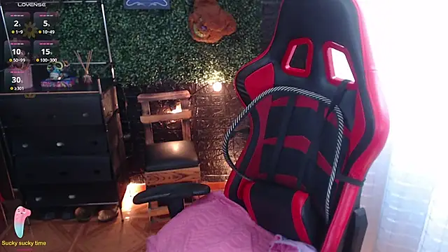 natyk m online show from January 17, 8:01 pm