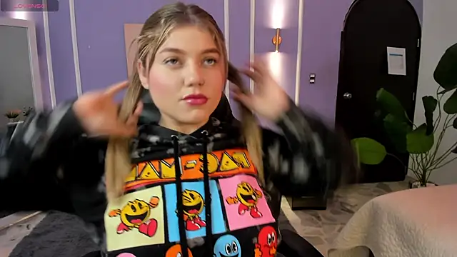 alaia greyy online show from November 22, 12:59 pm