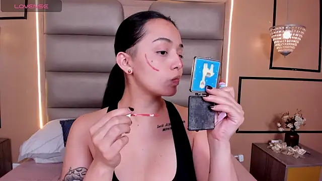 CAYLINCOLLINS online show from November 15, 3:26 am