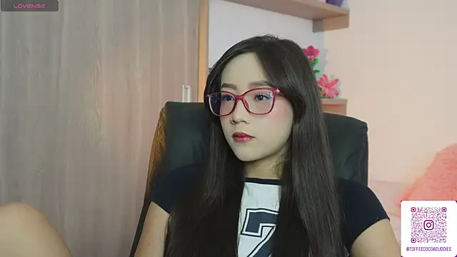 sophi lii online show from April 27, 8:40 pm