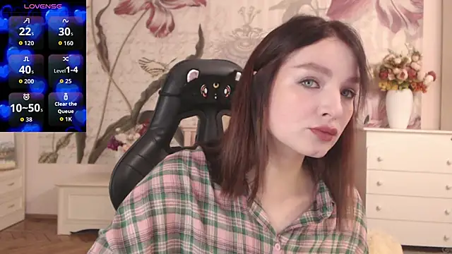 BritneyBarker online show from November 18, 2:17 am