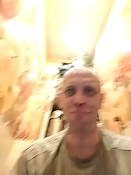 Snapshot of MaxDevilWhite chatting on September 29, 12:05 am MaxDevilWhite online show from September 29, 12:05 am