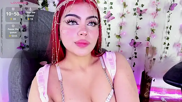 saray  jones online show from April 28, 4:34 pm