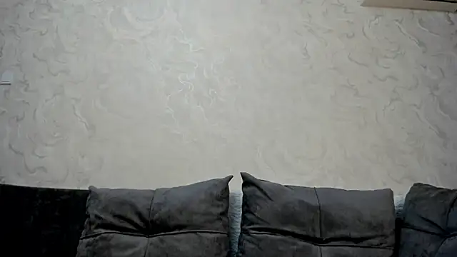 Snapshot of Yuki_miiii chatting on January 28, 4:29 am Yuki miiii online show from January 28, 4:29 am