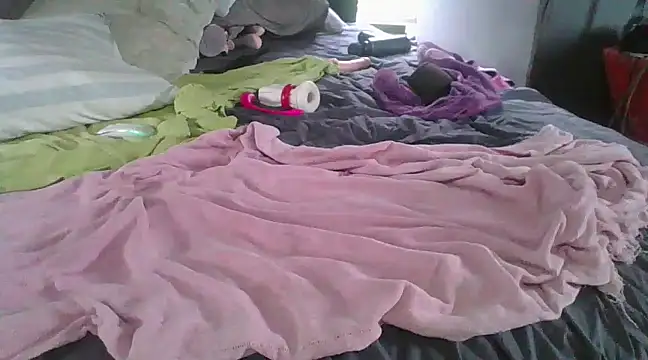 xylegs online show from March 15, 8:43 pm