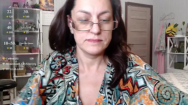 Snapshot of Soffya_Soy chatting on May 6, 10:48 pm Soffya Soy online show from May 6, 10:48 pm
